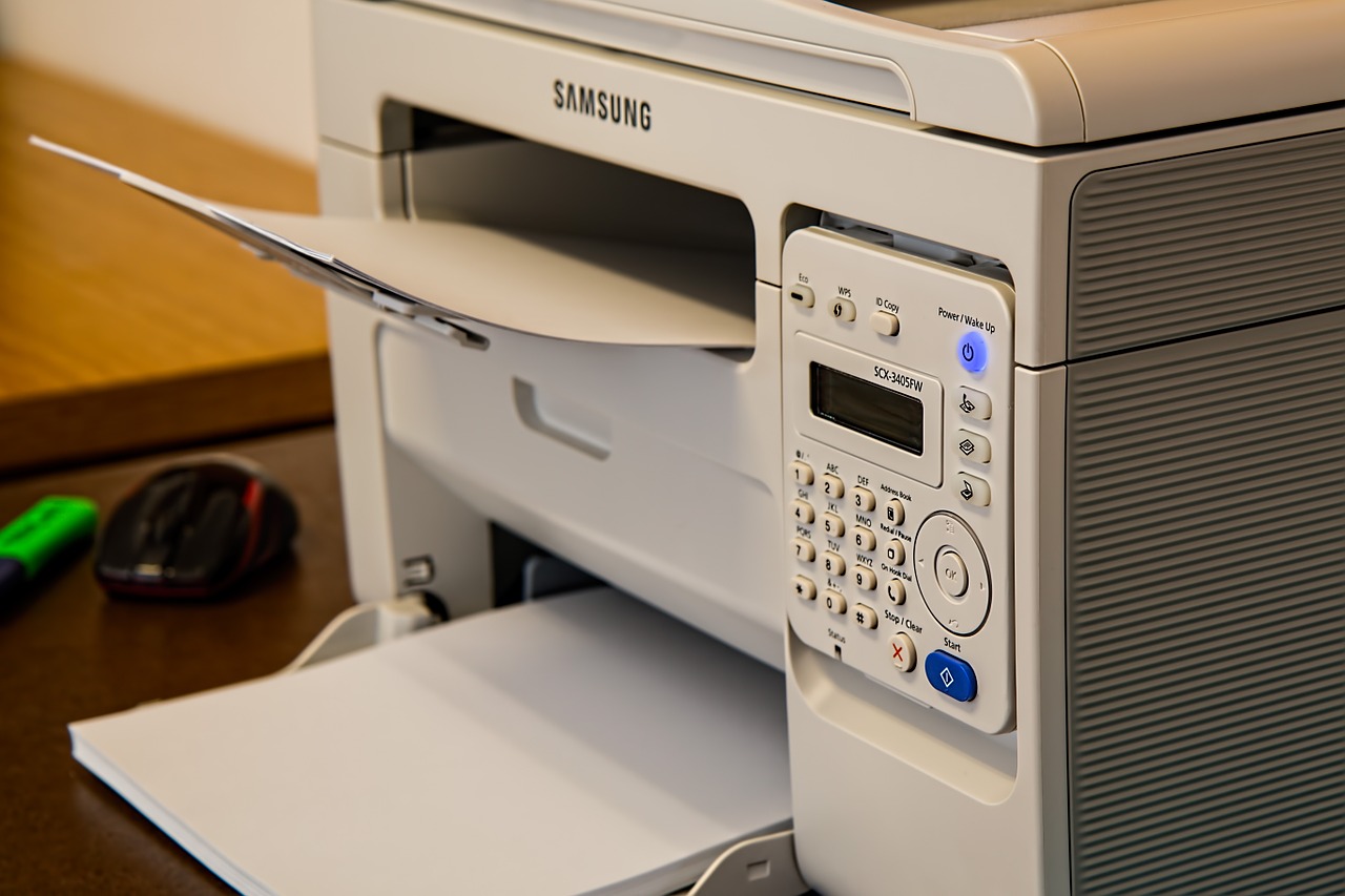 How To Scan a Document Using Windows Fax and Scan | MyTechJam